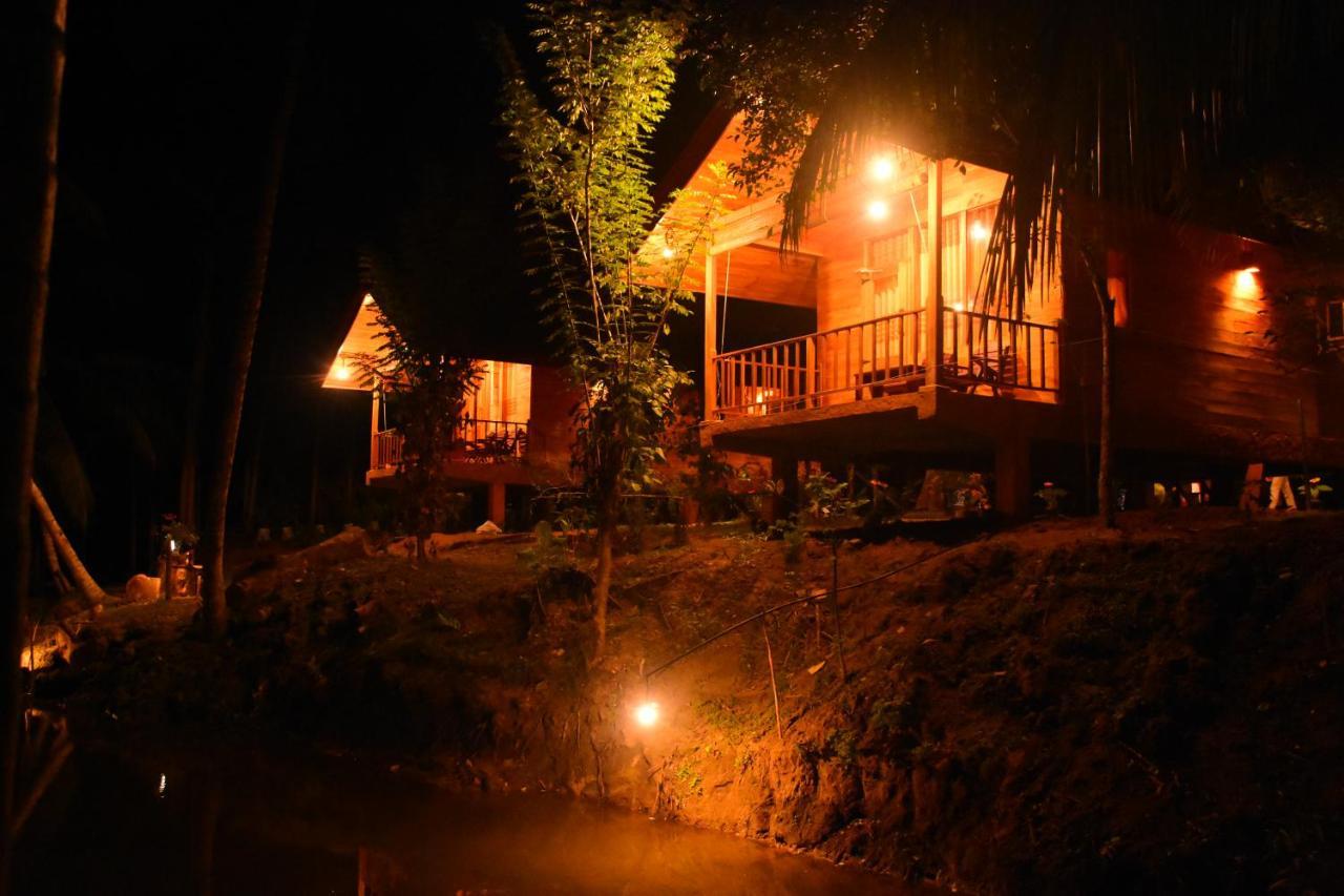 Wild Lake Side Udawalawe Exterior photo